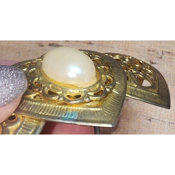 Vintage Korea Gold Tone Faux Pearl Cabochon Heart Hair Barrette Clip Scroll - Picture 3 of 4